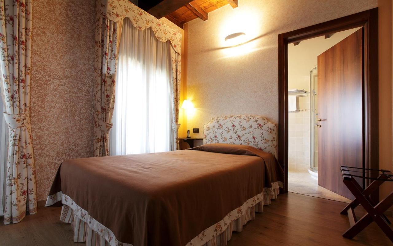 Agriturismo Delizia D'Este Francolino Exteriör bild