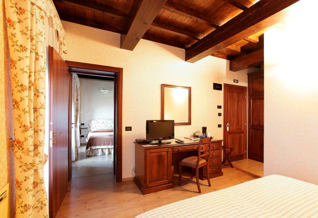 Agriturismo Delizia D'Este Francolino Exteriör bild
